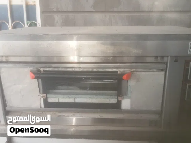 سلام عليكم فرن مستعمل حجم كبير مال افران