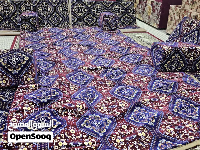 للبيع جلسة شتوية شبة جديدة تسع 8 أشخاص وأكثر