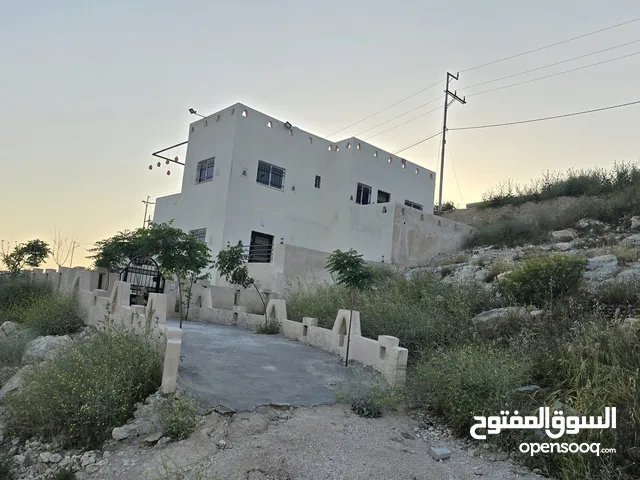 135 m2 5 Bedrooms Townhouse for Sale in Irbid Umm Qais