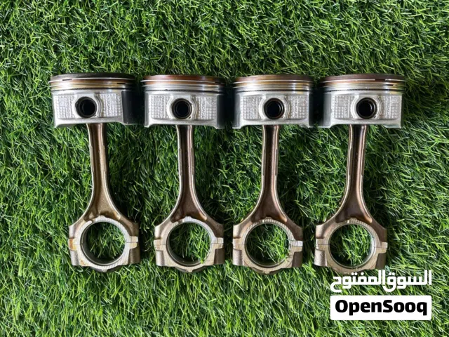 قطع غيار كامري اربعه سلندر من مديل 2003 الى 2010 جديده وكاله استخدام فتره بسيطه بدون اي مشاكل