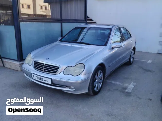 مرسيدس بنز C180 موديل 2002 كاكوية أستراد ألمانيا ماشيه 169 ألف مشي الأصلي حقائق