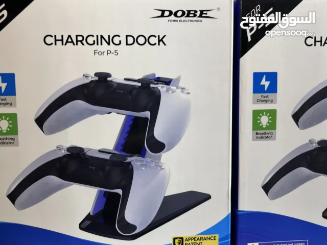 حاملة ايدي بليستيشن 5 وشاحن في نفس الوقت مع اضائة جميلة وبسيطة