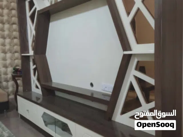 السلام عليكم مكتبة للبيع استعمال نضيف ماليهاش شهر لبيع مكانها ضيق مش اكتر صور قدام لعيون