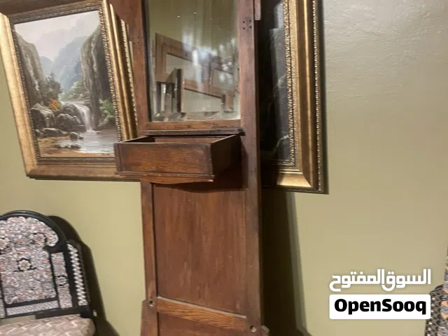 مراي على الحيط خشب بلوط