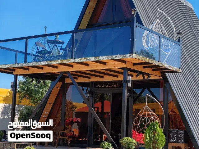 شاليه مع  مسبح على مساحة  1800  متر  في  عجلون / عبين في منطقة شاليهات  شغال  100%