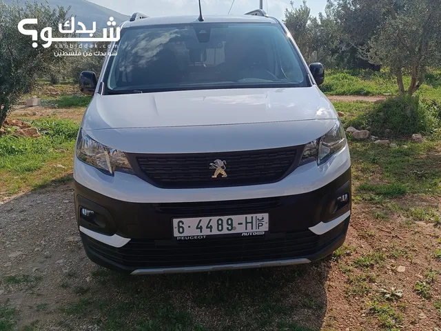 Peugeot Rifter 2022 in Nablus