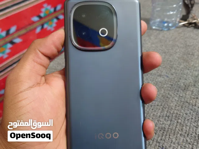 هاتف Iqoo z10 turbo pro للالعاب