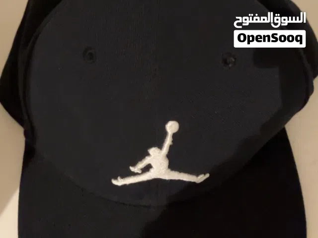 كاب جوردن أصلي استعمال خفيف جدًا (شبه جديد) نظيف وما فيه أي آثار لبس مريح وخفيف ومناسب للطلعات