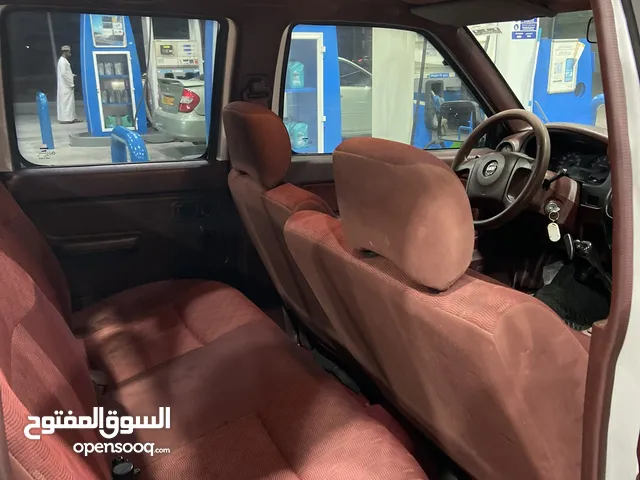 Nissan Frontier 2015 in Al Batinah