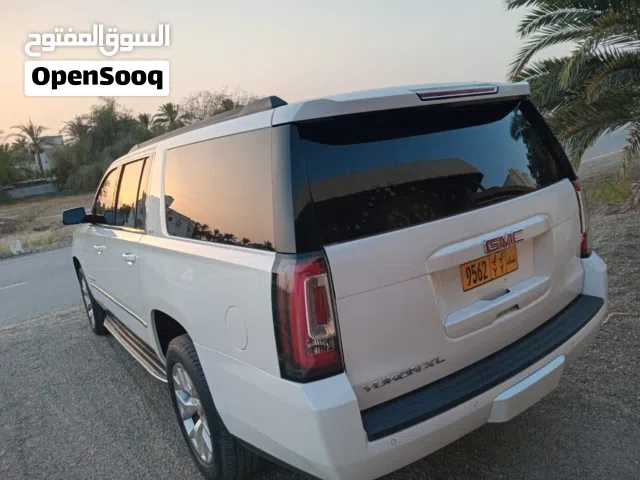 2016 GMC Yukon XL SLE