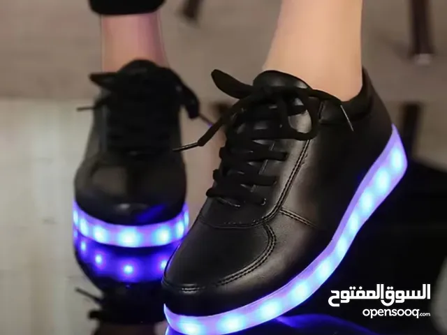 حذاء جلد قياس خاص 46