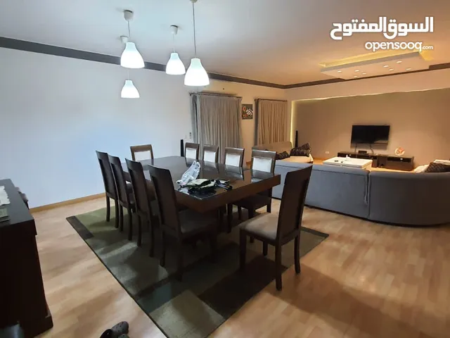 200 m2 3 Bedrooms Apartments for Rent in Giza Sheikh Zayed