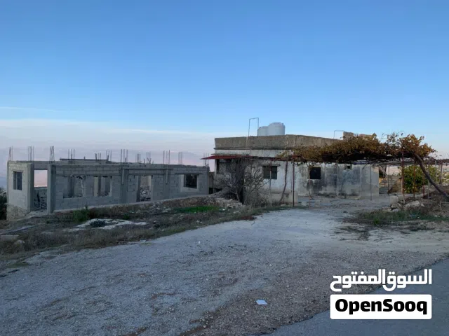 نصف دنم في السلط - زي ، إطلالة على جبال جرش وعجلون وفلسطين