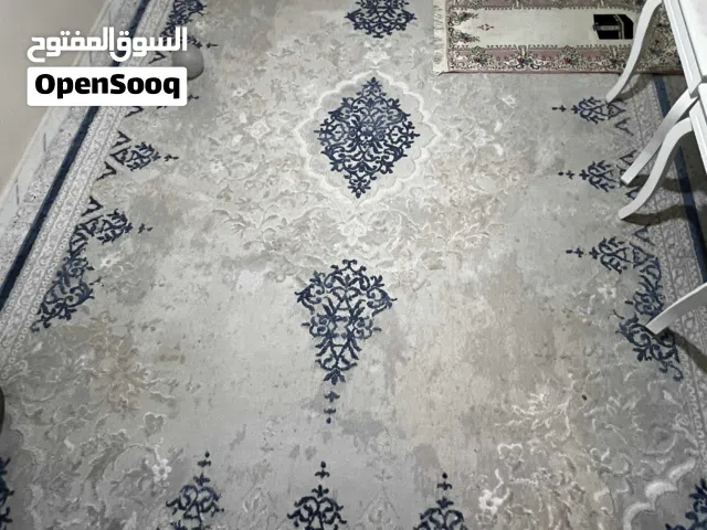 بساط شبه جديد 3/4