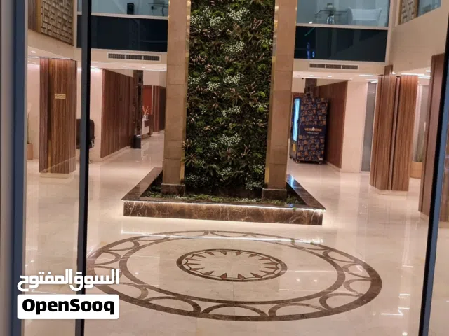 محل بابوحليفة موقع مميزمساحة 36 م امامة ارتداد جلسات خارجية  40 متر ايجار 1200 مع دفع خلو
