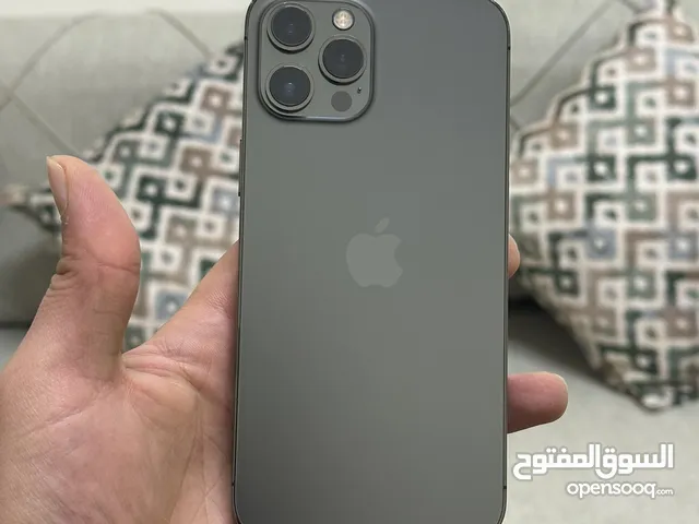 ايفون 12 برو ماكس بحالة الوكاله ولا خدش ذاكرة 256 جيجا