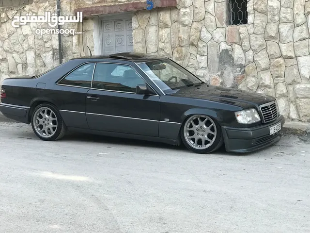 Mercedes Benz E-Class 1994 in Zarqa