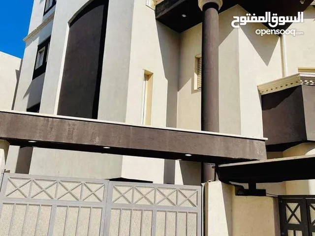 650m2 More than 6 bedrooms Villa for Sale in Tripoli Zanatah