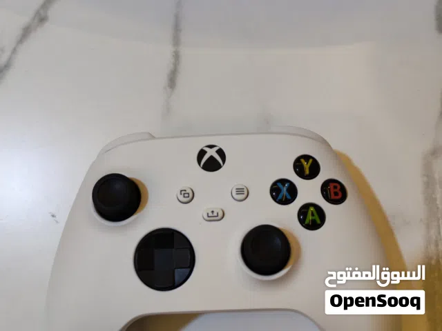 يد اكسبوكس أصلي مع بطاريتها الأصلية