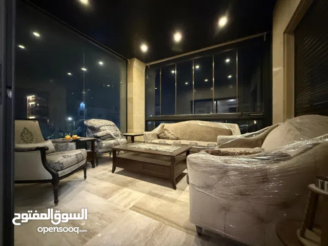 طريق المطار شقه مفروشه فاخره ومميزه للايجار