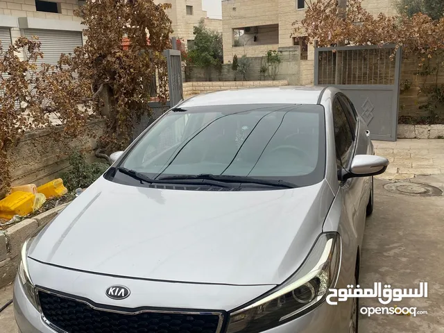 سيارة KIA K3 2017 بحالة ممتازة للبيع 1600 cc لون رمادي 72,000 الف شيكل