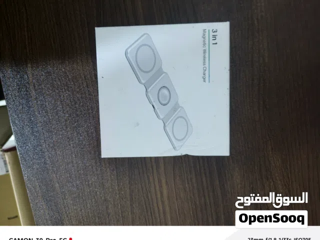 شاحنه لاسلكيه للموبايل والساعه والسماعه 3*1