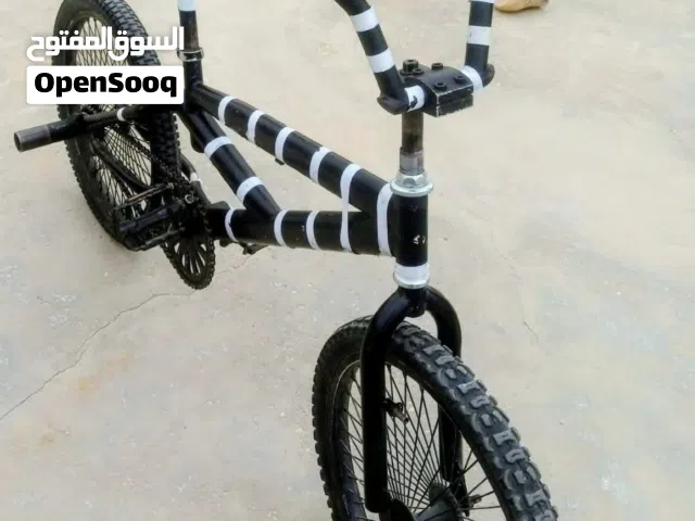 موديل امريكي   الماركة فري ستايل    الحجم جنط 20