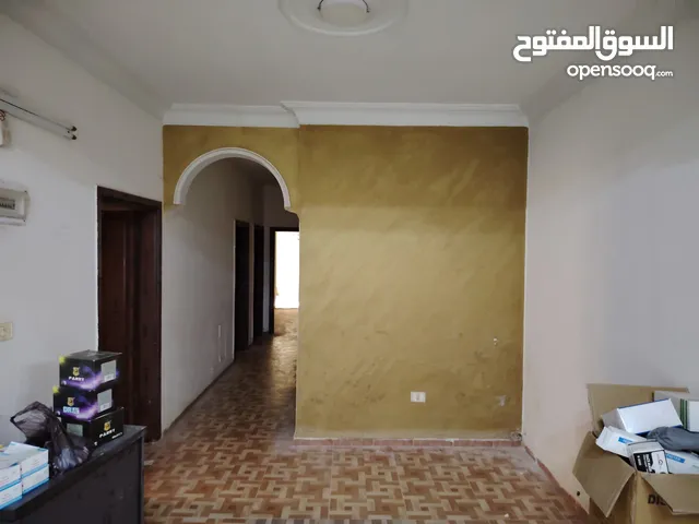 شقة أرضية للبيع ضاحية الأمير حسن
