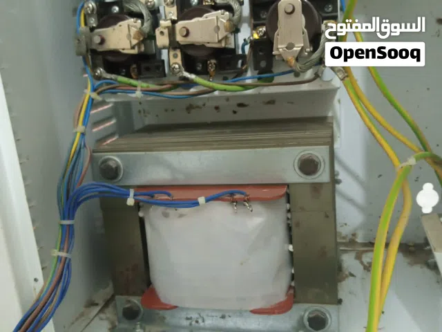 محوله كهرباء رافعه وخافضه جهد