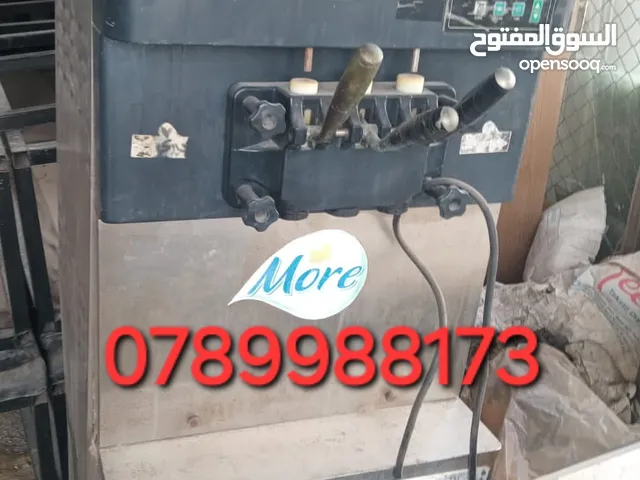 ماكينة ايسكريم شغاله على الفحص سعر مميز ومافي منو بالسوق مشروع الصيف مربح وغير مكلف...