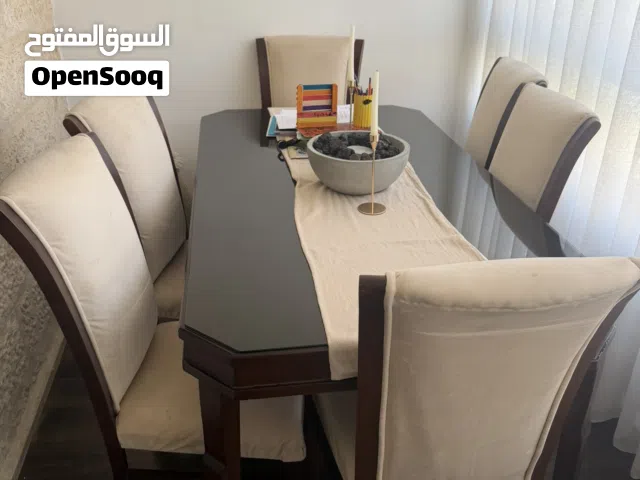 طاوله سفره 6 اشخاص بحاله جيده جدا