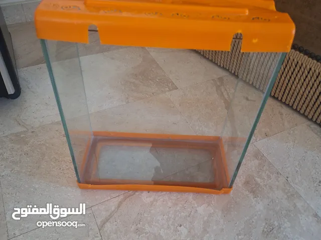 fish tank حوض سمك مستخدم استخدام يوم واحد فقط القياسات موضحه في الصوره زجاج