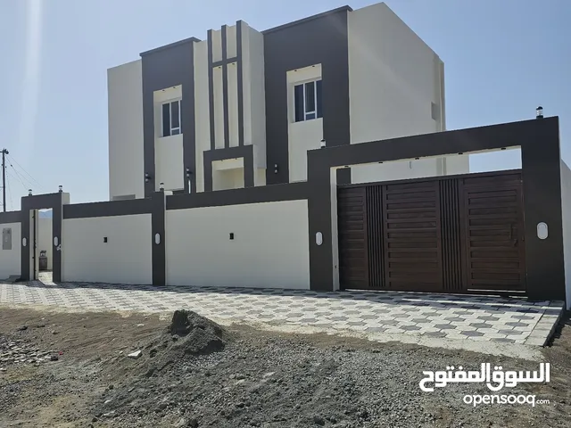 278 m2 4 Bedrooms Townhouse for Sale in Al Dakhiliya Sumail