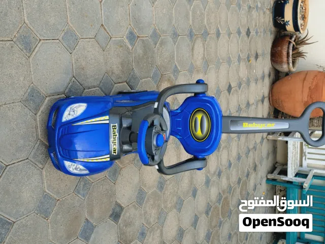 سيارة اطفال