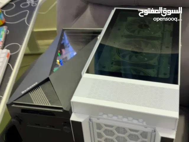 كيسين للبيسي اسود و ابيضّ