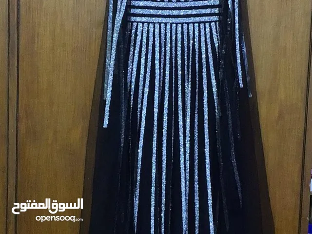 فستان اسود مناسبات
