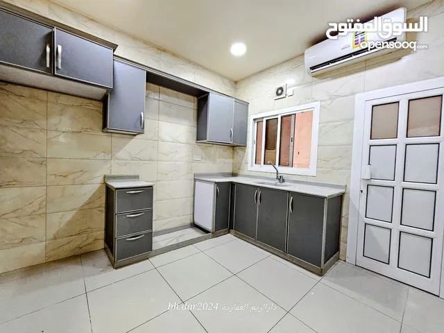 122 m2 3 Bedrooms Apartments for Rent in Muharraq Hidd