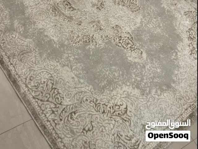 سجاده لون بيج مقاس 150x220 cm ناعمه جديده