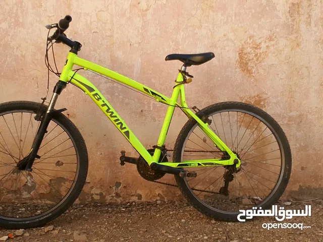 دراجة هوائية مستعملة لي البيع من النوع BTWIN