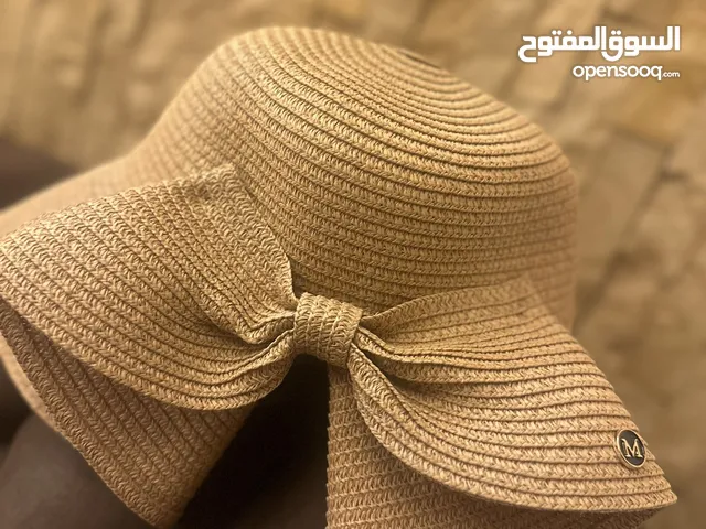 الشنطة والقبعة؟ صاروا أكتر من أكسسوار... صاروا ستايل!
