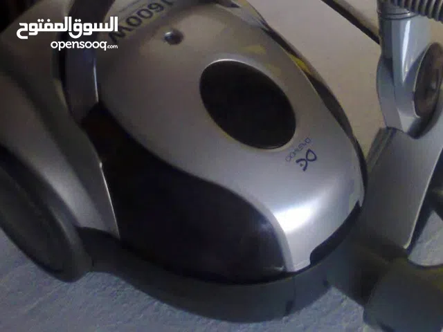 مكنسه 1600وات بحاله جيده جدا