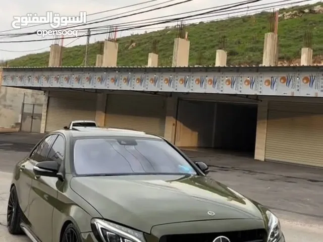 Mercedes-Benz C 180
