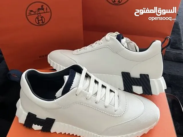 Black Sport Shoes in Mubarak Al-Kabeer