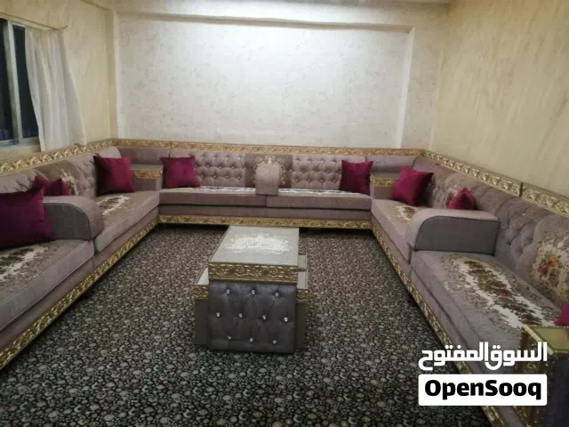 كنب غرفة جلوس  للبيع