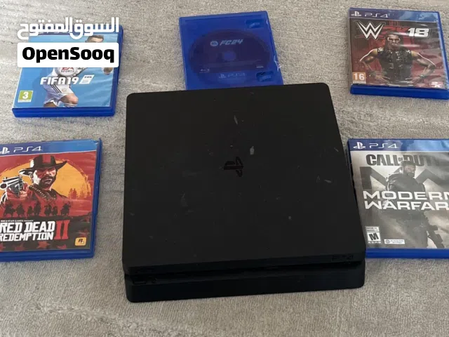 ps4 مستعمل حالتها نظيفه وسيديات جديده