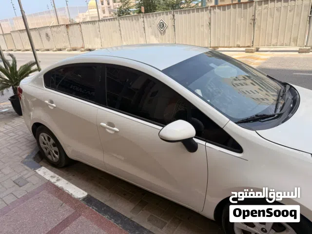 2013 Kia rio - كيا ريو بحاله ممتازه لدواعي السفر