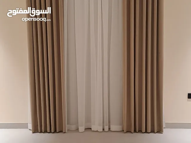 تفصيل ستائر بجميع الموديلات الحديثة بالاضافة لستائر المكاتب المعدنية والخشبية