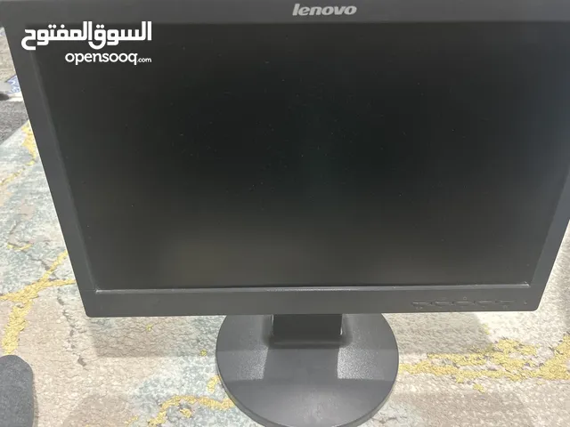 شاشة كومبيوتر نوع لينوفو سليمة مية في المية و يوجد كمية كبيرة