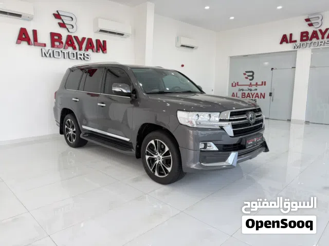 Used Toyota Land Cruiser in Abu Dhabi
