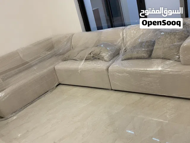 كنب بيج فاتح زاوايه جديد غير مستعمل 1